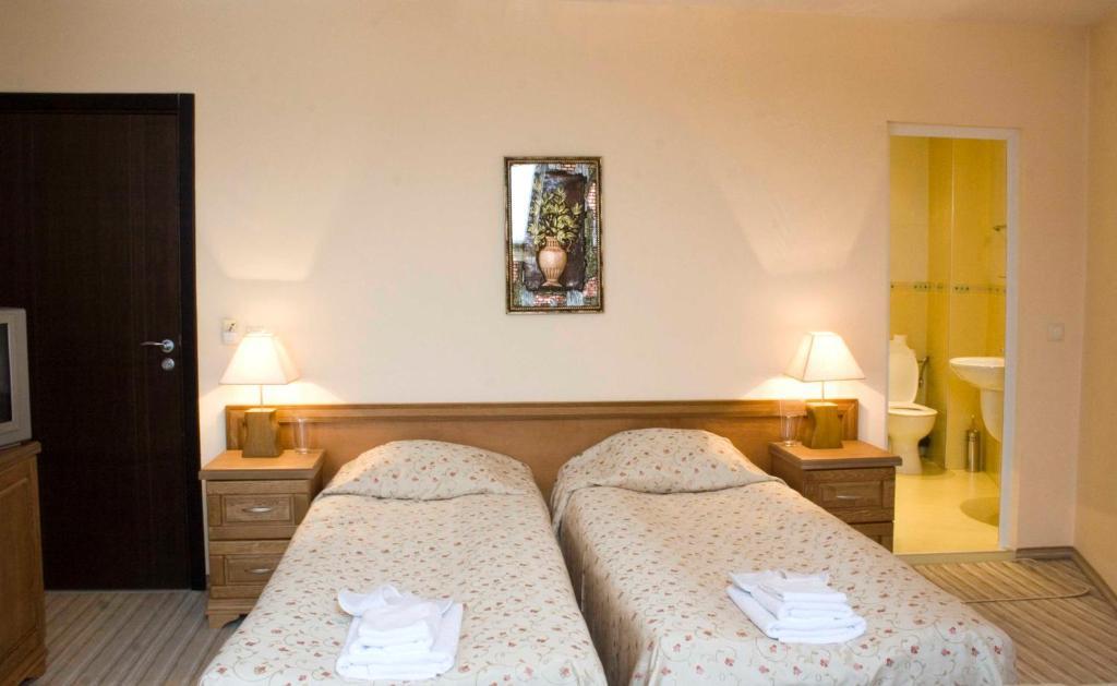 Family Hotel Zora Razlog Kültér fotó