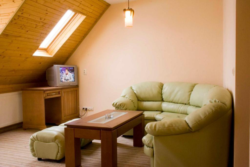 Family Hotel Zora Razlog Szoba fotó