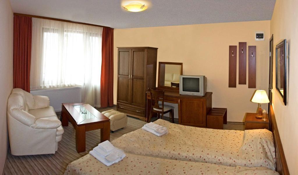 Family Hotel Zora Razlog Szoba fotó